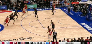 菜鸟丨9号秀扎克-埃迪狂揽6分21篮板6助攻 状元里萨谢12+4